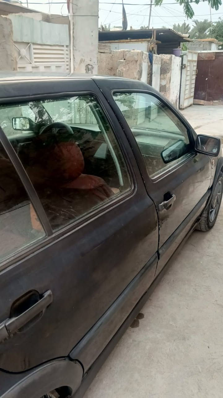 سلام عليكم كولف 1998 سياره جاهزه تبريد ثلج سياره بسمي  جاهزه من كلشي *********** السعر 43 بيهه مجال حك جيتك  مداور ثاني يوم
