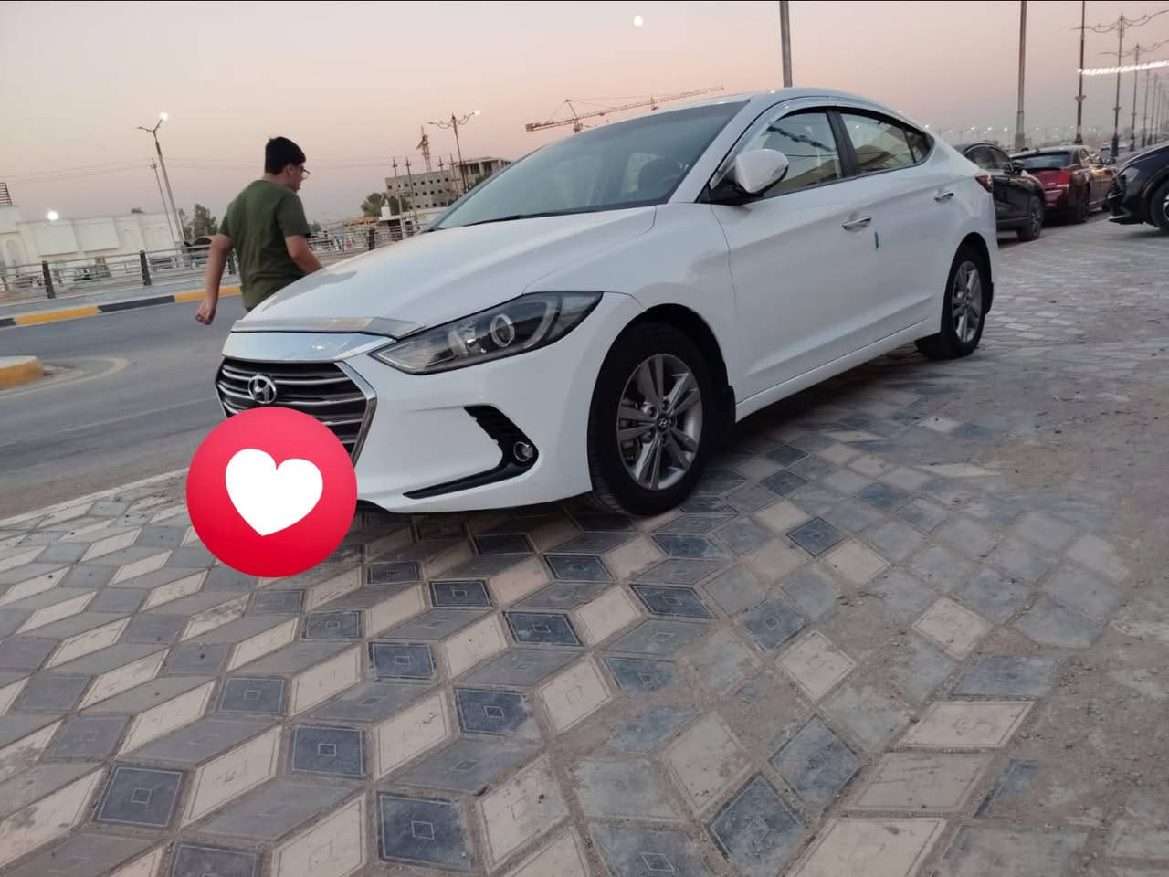 النتره 2018خليجيه سياره طك كارتون صدر امامي خلفي جديد تخم تاير جديد مكينه وكير جدد مواصفات فول على البصمه بسمي رقم ديالى مكاني ديالى بعقوبه التحرير وسونار مرفوق بل منشور رقم تليفون ***********
