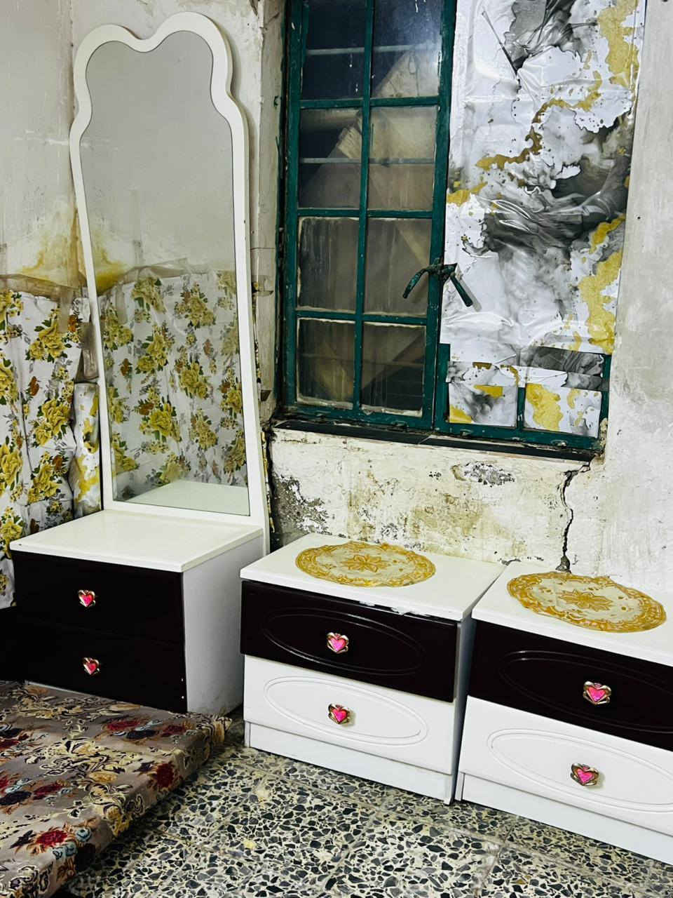 السلام عليكم غرفه نوم للبيع 
محموديه حي العسكري للاستفسار الاتصال ع رقم
‏‪***********‬‏
