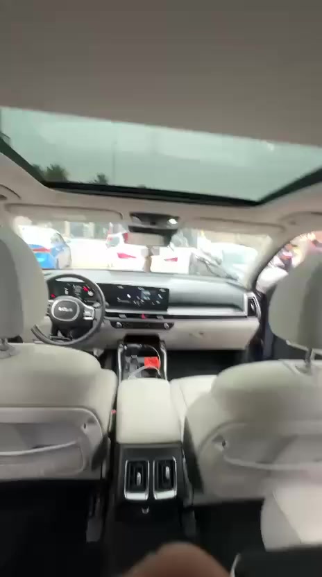 سورنتو S 2025 وارد امريكي
اللون الجديد
رقم الشاصي موجود بالمنشور
فحص مؤقت ( بدون لوحات ) 
       حجم المكينه : 2.5
      الحادث:  تبديل بنيد + جاملغ ايمين
 بدون دواخل
ماشية 15  
مواصفات السيارة
بانوراما 
7 راكب
داخل بيجي
ومواصفات S المعروفة
السعر :255 وبيها مجال
للاستفسار :***********
