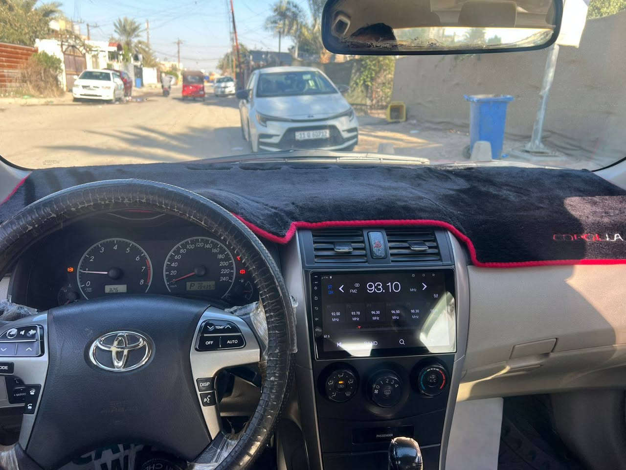 سلام عليكم كورلا 2013 وارد خليج محرك 1600 بيها بس بنيد بدون وبيه شبر بلجاملغ داخل وباب خلفي بارد السعر 115 وبيها مجال بسيط مكاني الغزالية ***********
