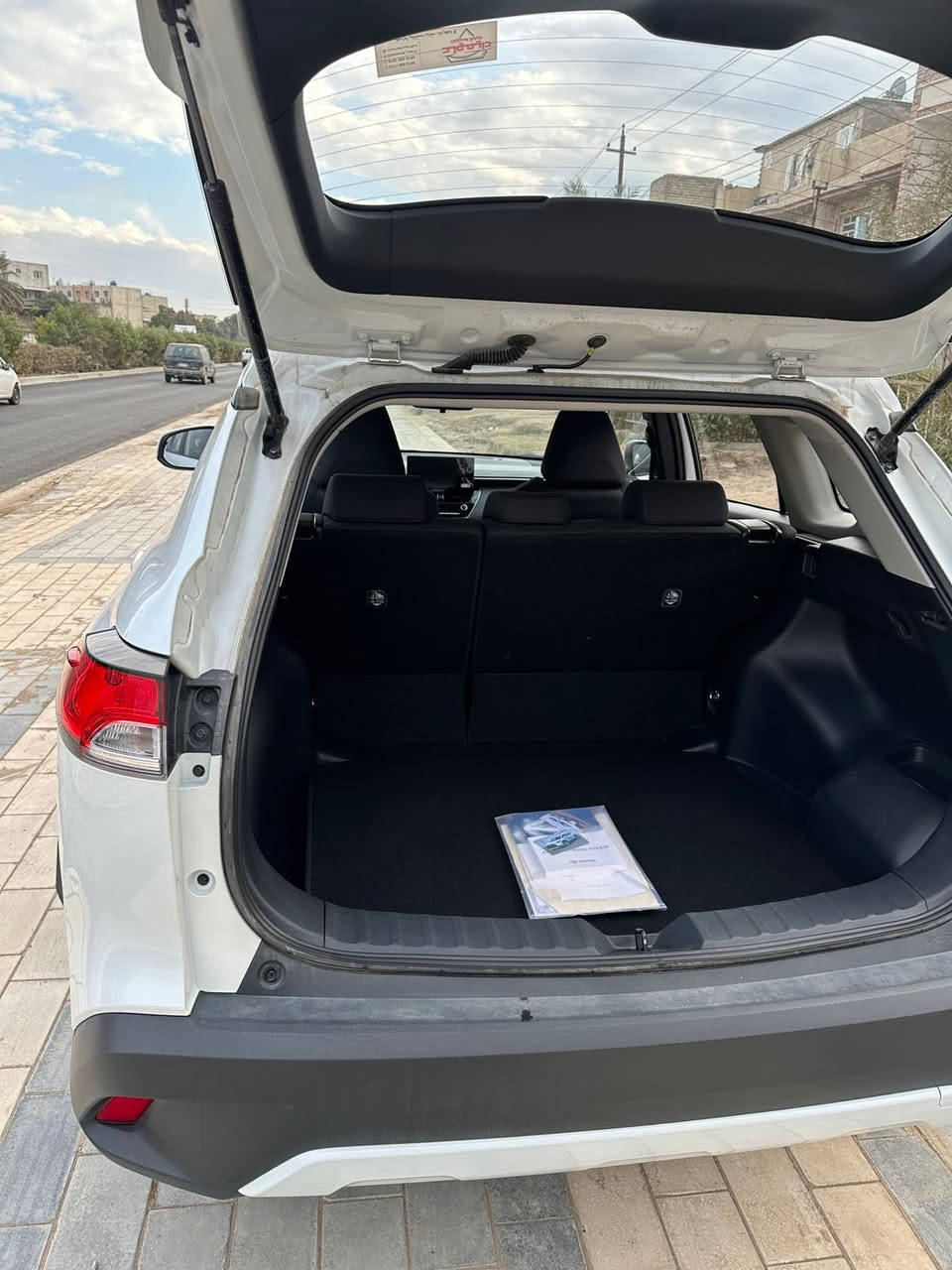 سلام عليكم تويوتا كورلا كروز السعر ٢٧ 
زيرو ماشية ٣ الف 
المواصفات
مكينة 2000 هايبرد | سلايت فتحة | رادار امامي | تحديد مسار طريق | سياقة ألية | بصمة تشغيل ودخول ذكي | تبريد قطعتين | تحذير علامات مرورية وسرعة المحددة | شاشة مسجل كار بلي | كامرة خلفية بلادية والى اخرا

دهن جديد امزويل
***********
