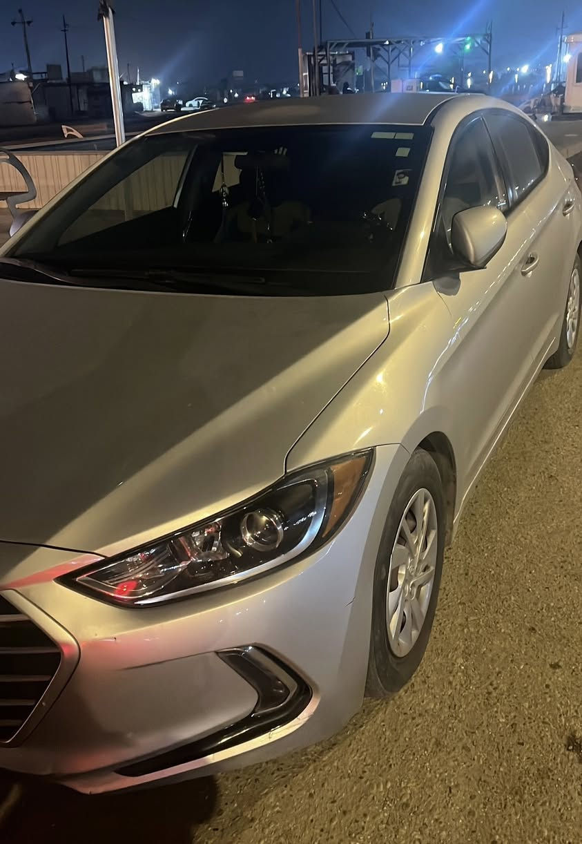 سلام عليكم 
ئلنتره مديل 2018 امريكي 
مكينه 2000 دوش 
كتابه موجود كدامكم 
***********
