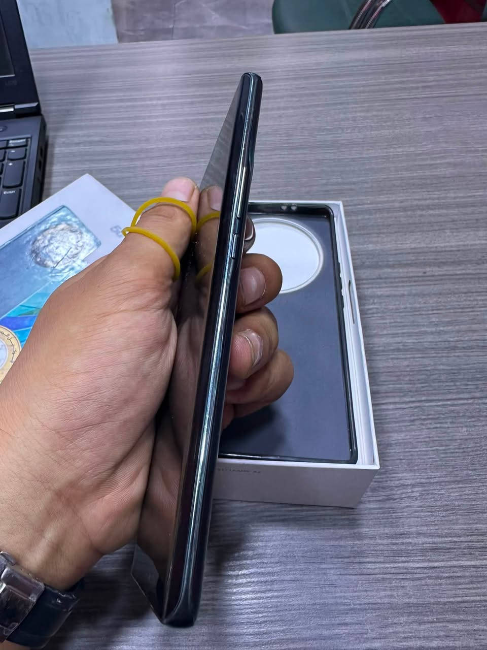 هونر x9a جهاز نضيف جدا جدا استعمال بيت
ذاكره 256 السعر 180 قفل  العنوان النجف/الكوفه 
***********

