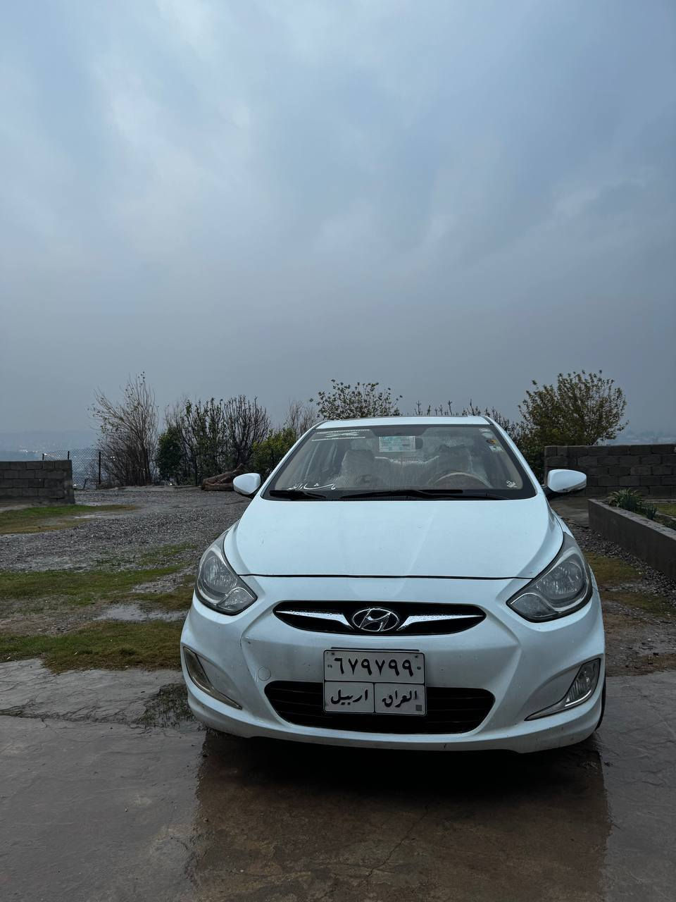 بەناوی خوای گەورە و مهرەبان 

هوندا ئەکسێنت 2014 سەیارەکی زۆر جوان و پاک
سەیارەکە زۆر جوان و خاوێن ماوەتەوە 
تەنها دوو پارچەی بویاغە بونیت و چەمەلغ بێ ناو گرتن 
هەموو گیانی بە شەرت گێر و مەکینە و دار و بەرد بە شەرت 
چوار تایە و ویلی تازەی لە سەرە 
فول فول مواسەفاتە سلایدە 
ناوەکەی زۆر خاوێن ماوەتەوە تەنها سوکانی یەک توز کال بووتەوە 
سەیارەکە بەس ماشاء الله دەوێ هیچ مەسروفی نیە 
سعر 106 وەرەقە و مەجالێکی برایانە 
شوێنمان خەبات 
رەقەم تەلەفون 
***********
                                                                *********** أربيل, العراق
