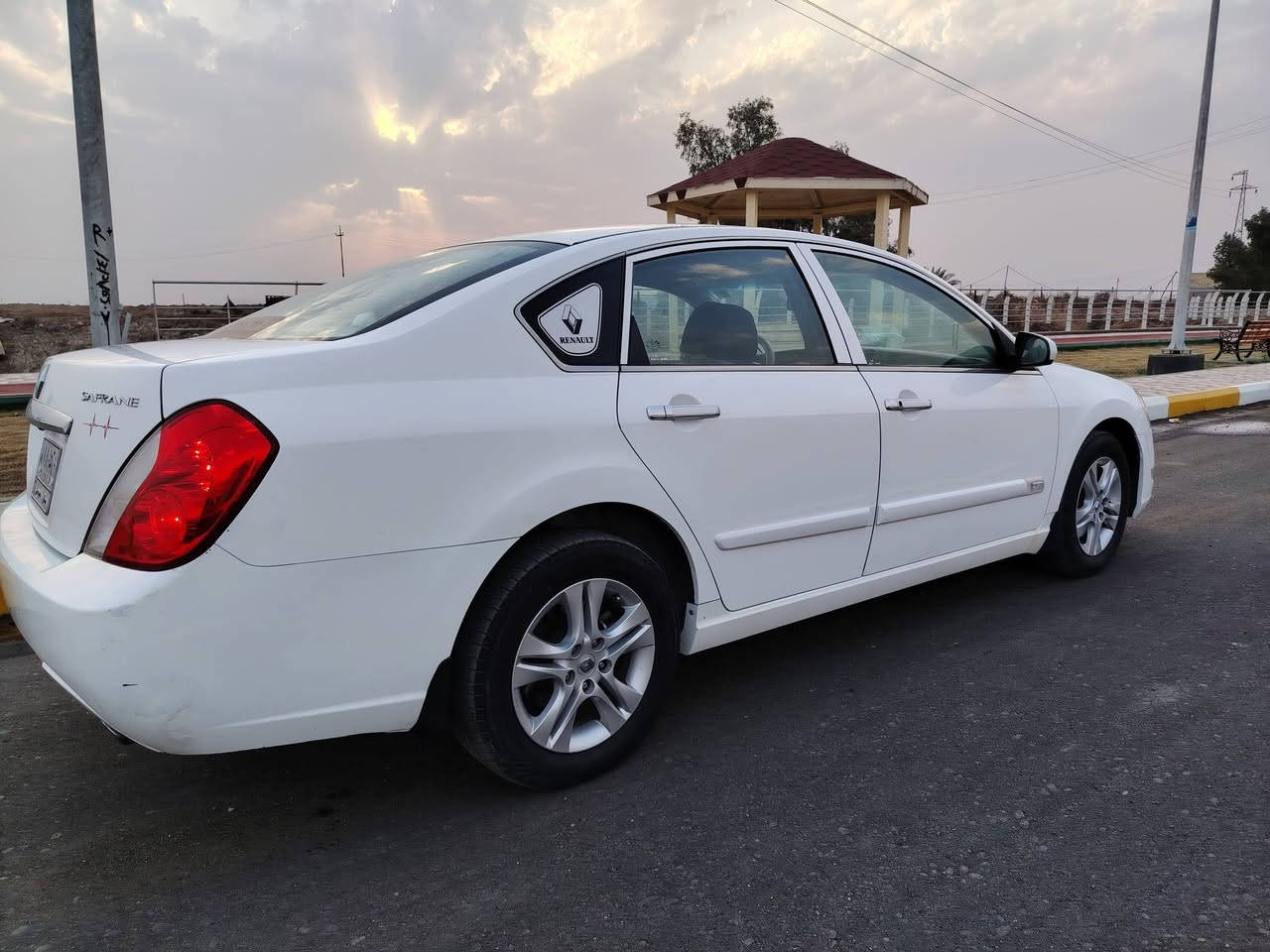 بيع مستعجل
رينو سافران موديل 11
 *سياره مكفوله بيه بس بارد بلجاملغ الخلفي 
*مكينه 4 
*تبريد تدفئه كهرباء كله شغال 
*تدفئه بلكشنات
*بيبان وتشغيل وجنطه بصمه +2 بصمات 
*تخم تاير جديد 
*حداديه جديده مع فلنجات هسه مبدلهن
*رقم ميسان مكانه ميسان سنويه لغايه 2029
سياره على وضع الشركه جديده معنى الكلمه 
وسياره مال بيت وما متعوبه 
سعر 108 وبيه مجال
اخوان اذا جوه 100 لا تخابر لان سياره كلش جديده
*********** اتصل وتدلل
