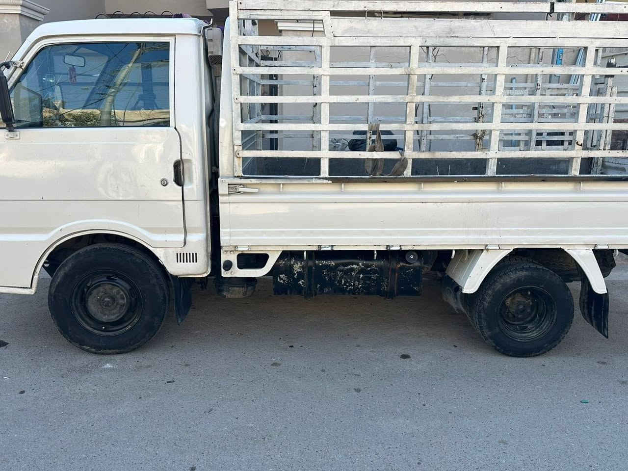 سلام عليكم كيا بنكو بدي طويل السياره مكفوله كير مكينه شواصي رقم بغداد نكليزي السياره مابيه نقص برغي كله بلاد السياره بدون حادث تحويل مباشر السياره بغداد السعر ٥٥ ورقه الغزاليه وهاذا رقم تليفون وتساب وتصال ***********
