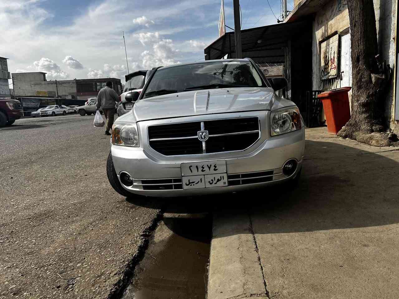 السلام عليكم   دوج كاليبر 2008.                                    محرك 2.4گير محرك كهربائيات كلهن شرط 
السيارة جاهزة مابيهة اي نقص 
الضرر: الجامرلغ اليسار كلير والباب خلف السكن صبغ
تبريد عالسويچ 
المكان كركوك 
رقم الهاتف: ***********
السعر: 65 وبي مجال قليل
