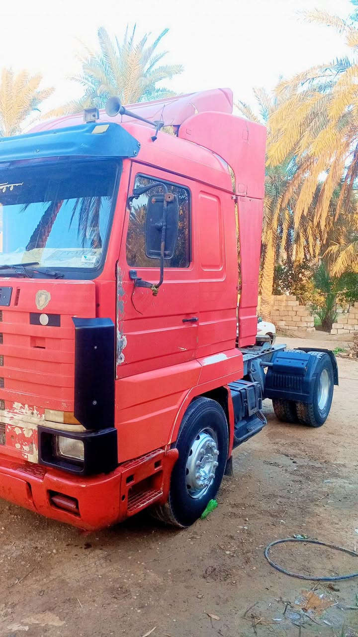 سلام عليكم سكانيه بطه لبيع 113 حجم 400 محرك لا بخار ولا تنقيص كير 3*3 رقم بغداد بسمي تحول ثانيوم  تخم تأير  رقم تلفوني *********** سعر 140بيه مجال قليل
