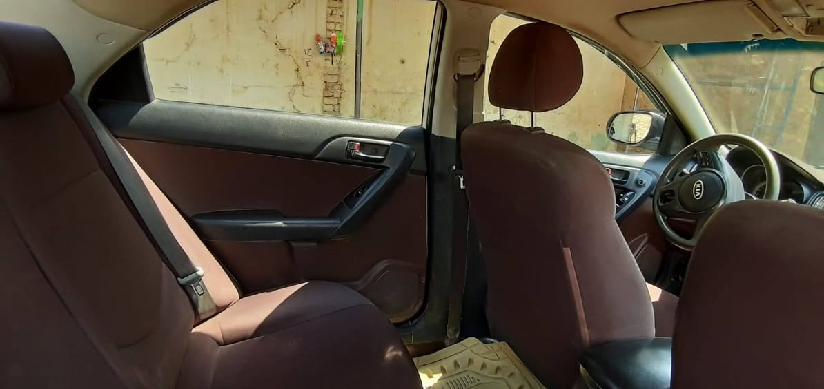سيراتو
محرك وكير مبدل جديد 
سنوية صار ٢ سنه منتهية 
رقم كركوك 
محرك ١٦٠٠
السعر 85
باقي التفاصيل اتصل 
اتصال ***********

