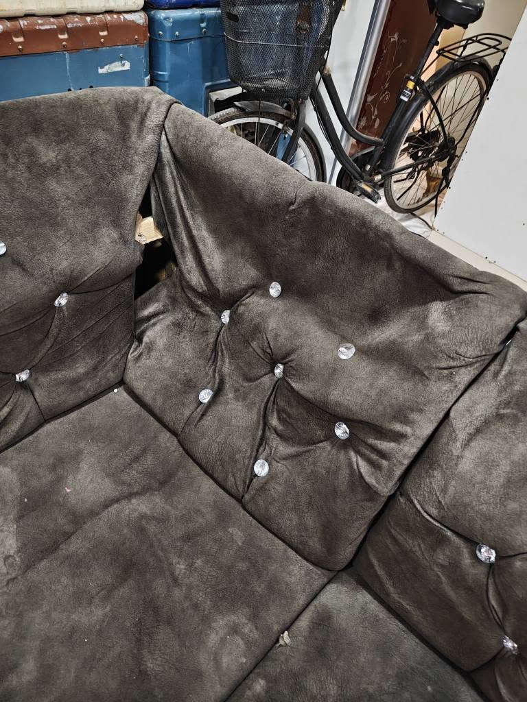 ديوان 7 أمتار نظيف العيب بسيط وواضح بالصورة 115 الف كركوك, العراق


**إذا كنت صاحب هذا الإعلان وتريد حذفه لأي سبب، رجاءا أرسل رسالة إلى الدعم الفني**