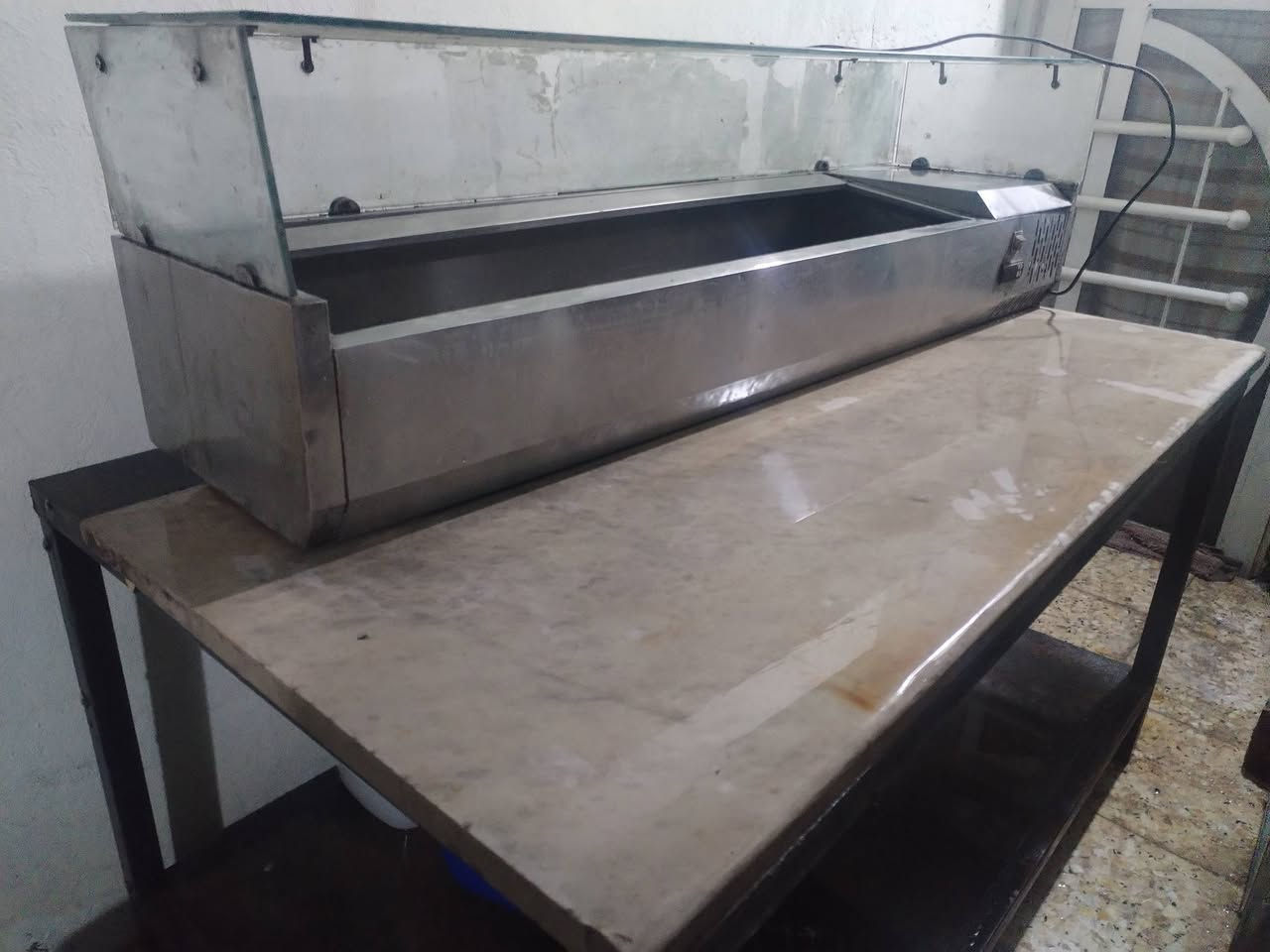 براد ايطالي اخو جديد تجميد وي ميزه حديد قوي ومرمره مكانه نجف حي ميسان *********** سعرهن ٩٠٠ الف
