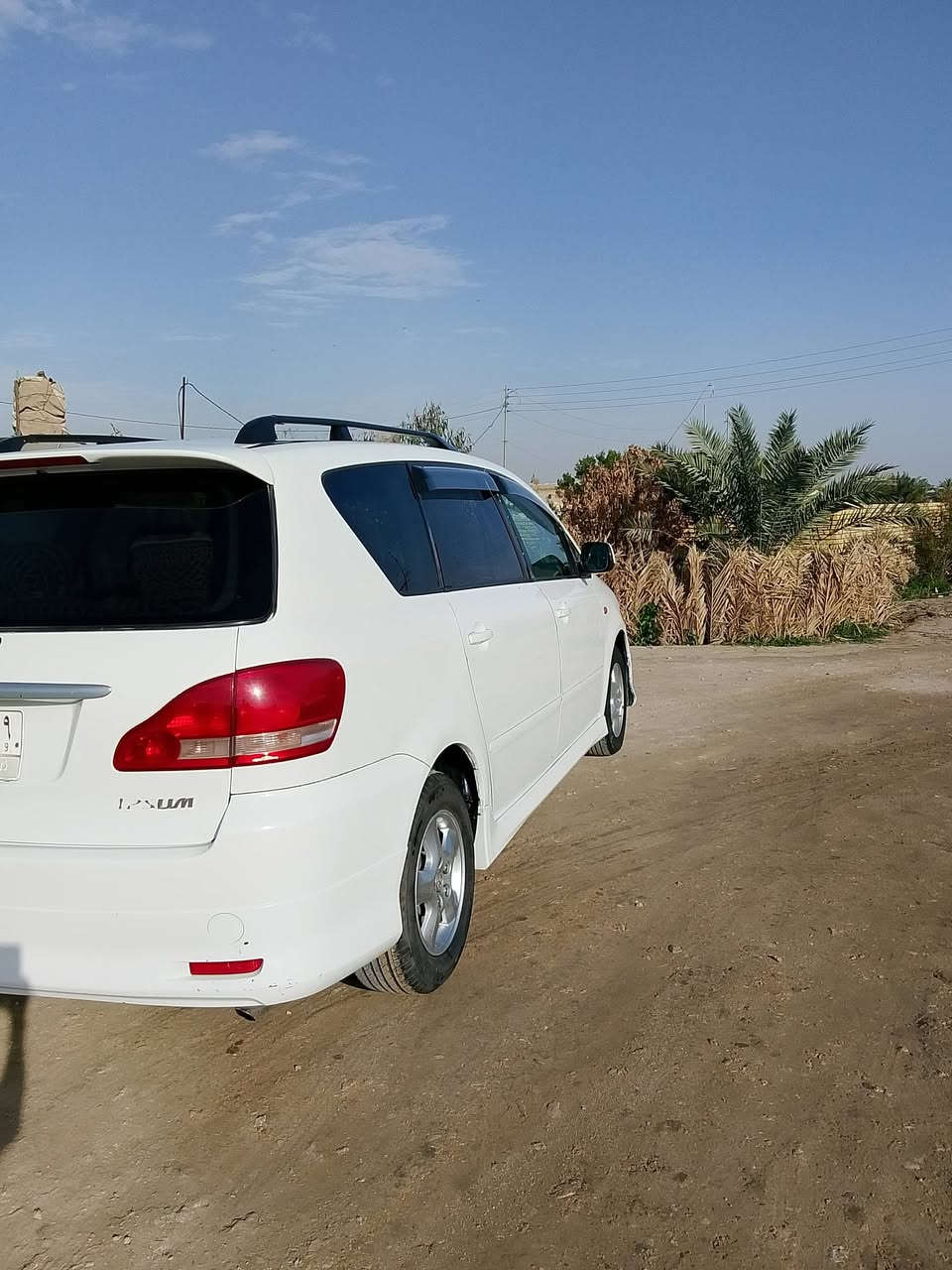 السلام عليكم  سيارة ابصم موديل 2001للبيع رقم الهاتف واتساب  ***********
