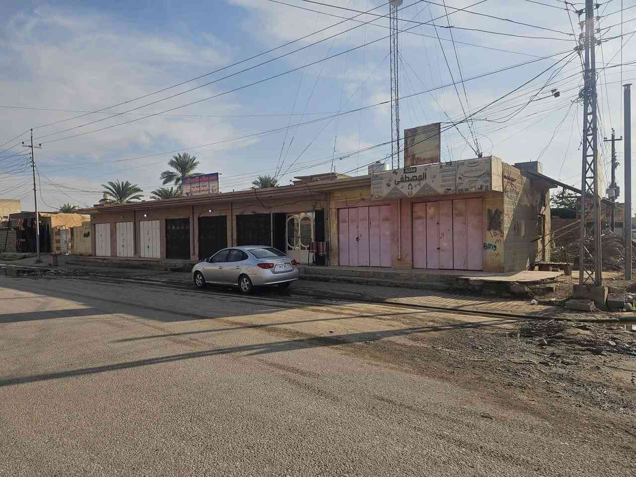 📢 إعــلان عــقــاري للـبـيــع (فرصة ذهبية)
للبيع محلات تجارية + قطعة أرض خلفها في موقع مميز ومطلوب 👇
📍 الموقع: الحي العصري – شارع المديرية – محلات محمد الحجي سابقًا
📏 المساحة الكلية: 480 متر مربع
💸 الوارد الشهري للمحلات: مليون دينار عراقي تقريباً دخل ثابت
المكان مناسب لـ: ✔️ استثمار جاهز من اليوم الأول
✔️ فتح مشروع تجاري أو مخازن
✔️ بناء شقق أو طوابق إضافية
✔️ دخل شهري ثابت ومضمون
📞 للاستفسار والاتصال:
***********
