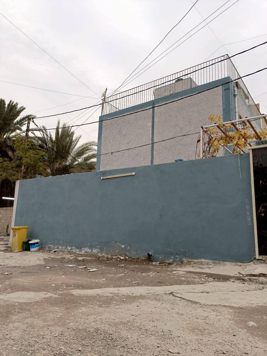 � دار- للبيع – فرصة لا تعوّض! 🏡
📍 الموقع: الموصل – [حي-البناء الجاهزه]
⚡قرب-تيم-مارت
📐 المساحة:[-125متر واجهة-8-ركن
🛏️ عدد الغرف: [3-غرف نوم]
🛁 عدد الحمامات: [2- حمام ]
🍽️ مطبخ + صالة + كراج + سطح 

✨ المميزات:
✅ موقع حيوي وقريب من الخدمات
✅ بناء مرتب وتشطيب راقي
✅ مدخل مستقل
✅ صنف-اللعقار-سند-طابو-زهور-بسم-شرعي
✨علق-بتم-ويصلك-سعر 
💸 السعر: [ يُذكر عند التواصل / او الاتصال ]

📞 للاستفسار والمعاينة اتصلوا بنا على الأرقام التالية:
***********

***********

#عروض #مكتب #الحارث #الحديث #التجارة #العقار #نستقبل #كافة #العروضات #العقارية #في #احياء #الموصل #بيوت #ارضي #هيكل #عمارت #تجاريه
