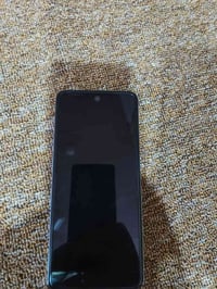 هوت ٤٠ برو • ٢٥٦ • بطاريه ٥٠٠٠