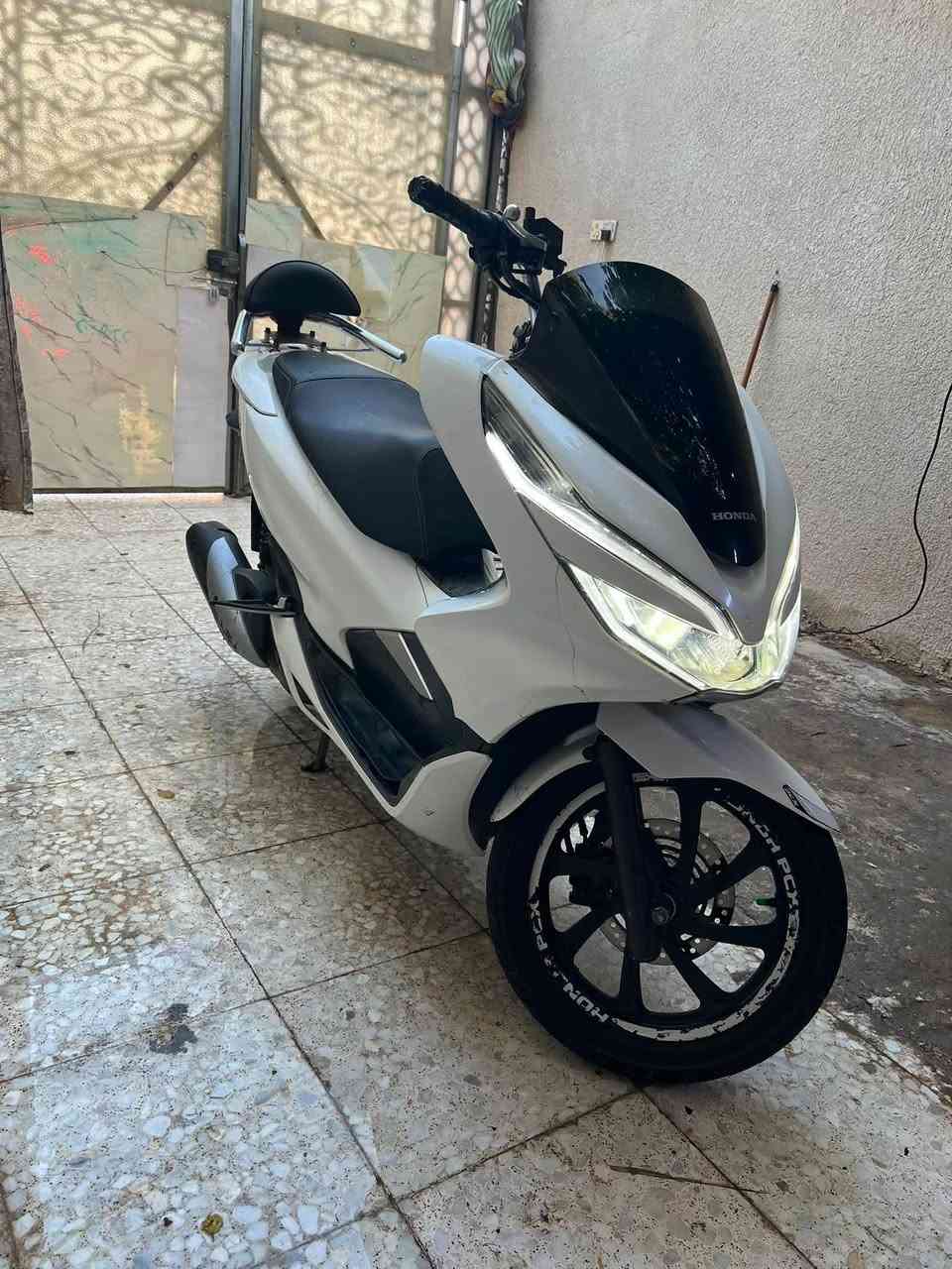 السلام عليكم
دراجه بس سي اكس جيل الثالث موديل 2020

دراجه ياباني jf حلوه ونضيفه الدراجه

حساسات شغاله

كهربايات كله شغال

حساس ازدحام شغال

دراجه سعره 17 وبيها مجال 

مكان الدراجه البلديات

***********

