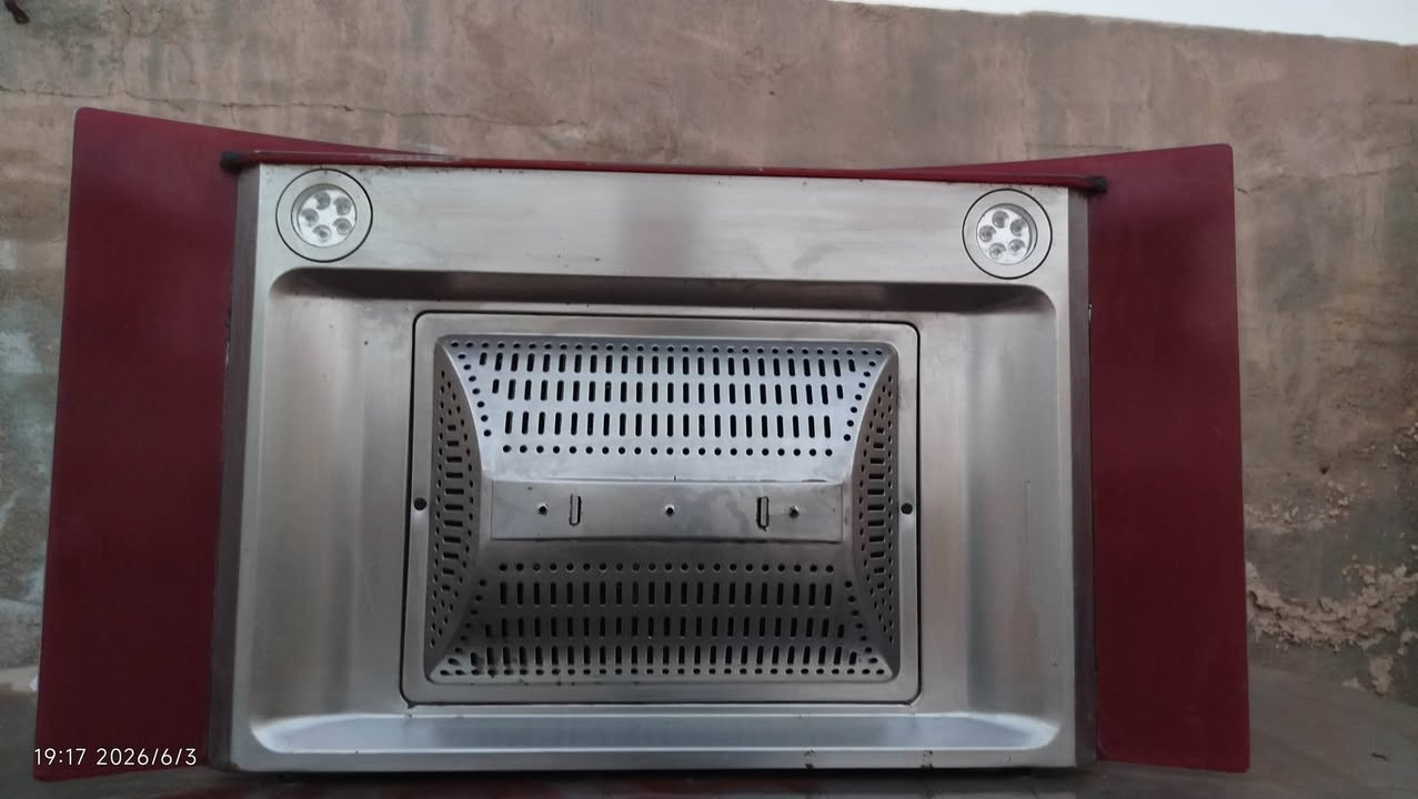 شافطة السعر 40 
0781 256 3929
