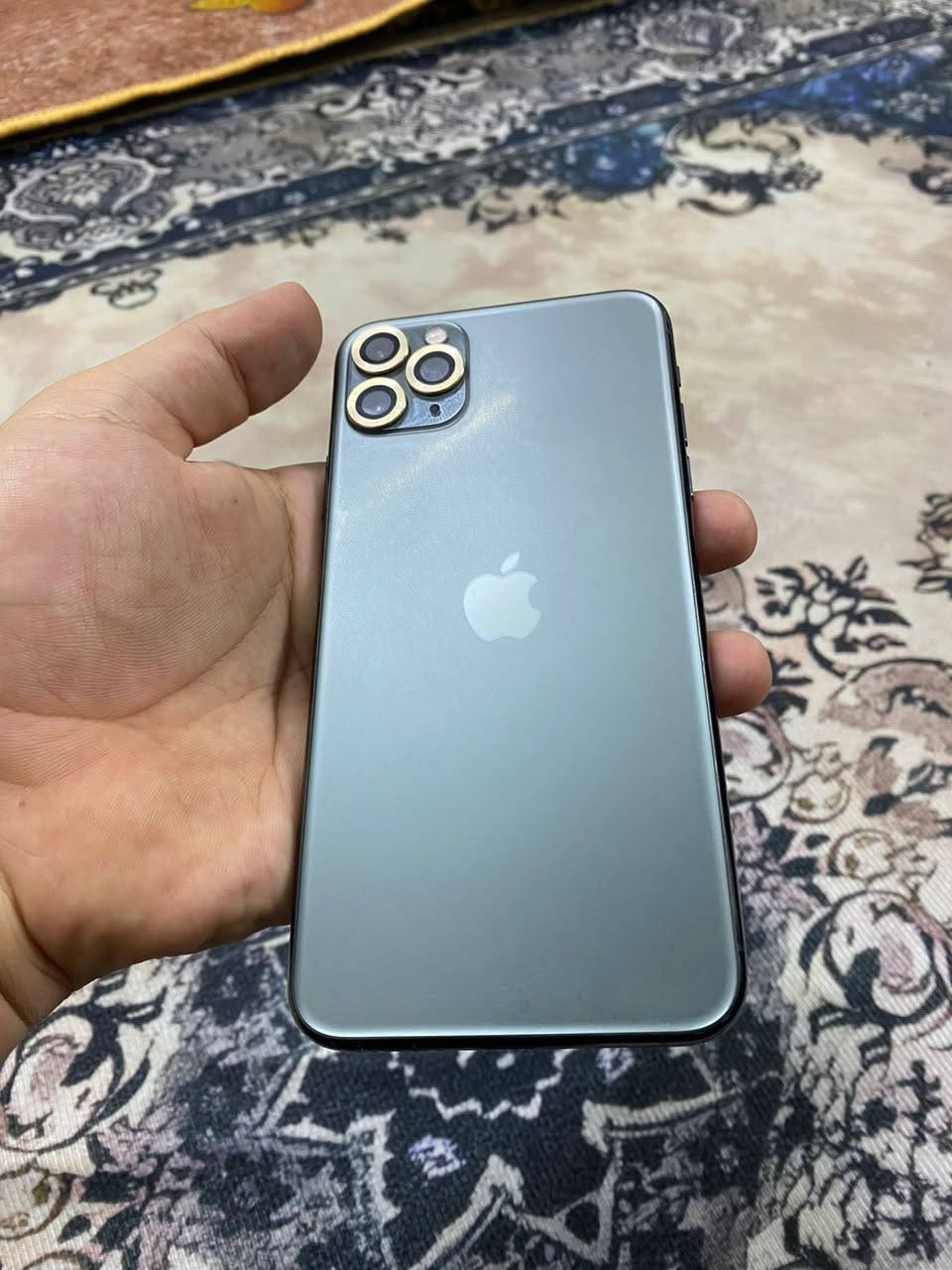 السلام عليكم ايفون 11 برو ماكس
ذاكرة 64 
بطارية 74 بلادية
الجهاز نضيف جداً وما بي اي مشكله 
مبدل شاشة نوعية جيده و 3 خيارات 
بيع او مراوس مع اكس ماكس او 8 بلاس وأخذ فرق 
***********
تكريت القادسية
