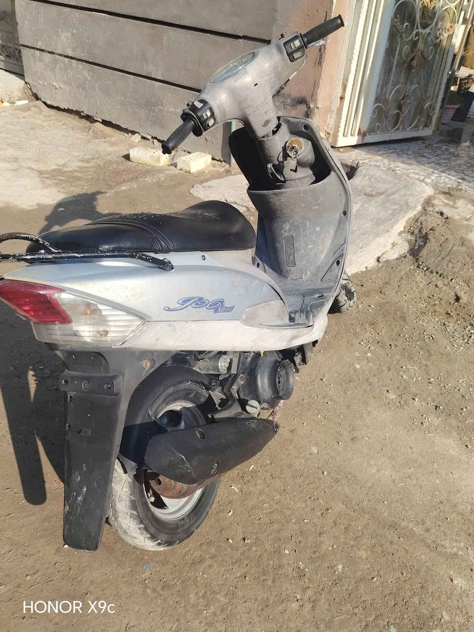 السلام عليكم دراجه ماكس منغولي. بيع او مراوس كفاله عامه. كفرات ختم 1 مكينه مكفوله دراجه رمبه صارله 3 اشهر السعر 550 وبي مجال مكان بغداد الامين الثانيه 
***********
