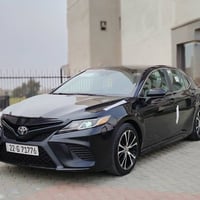 كامري SE • ٢٠٢٠ • ماشي ١٤٠٠٠٠