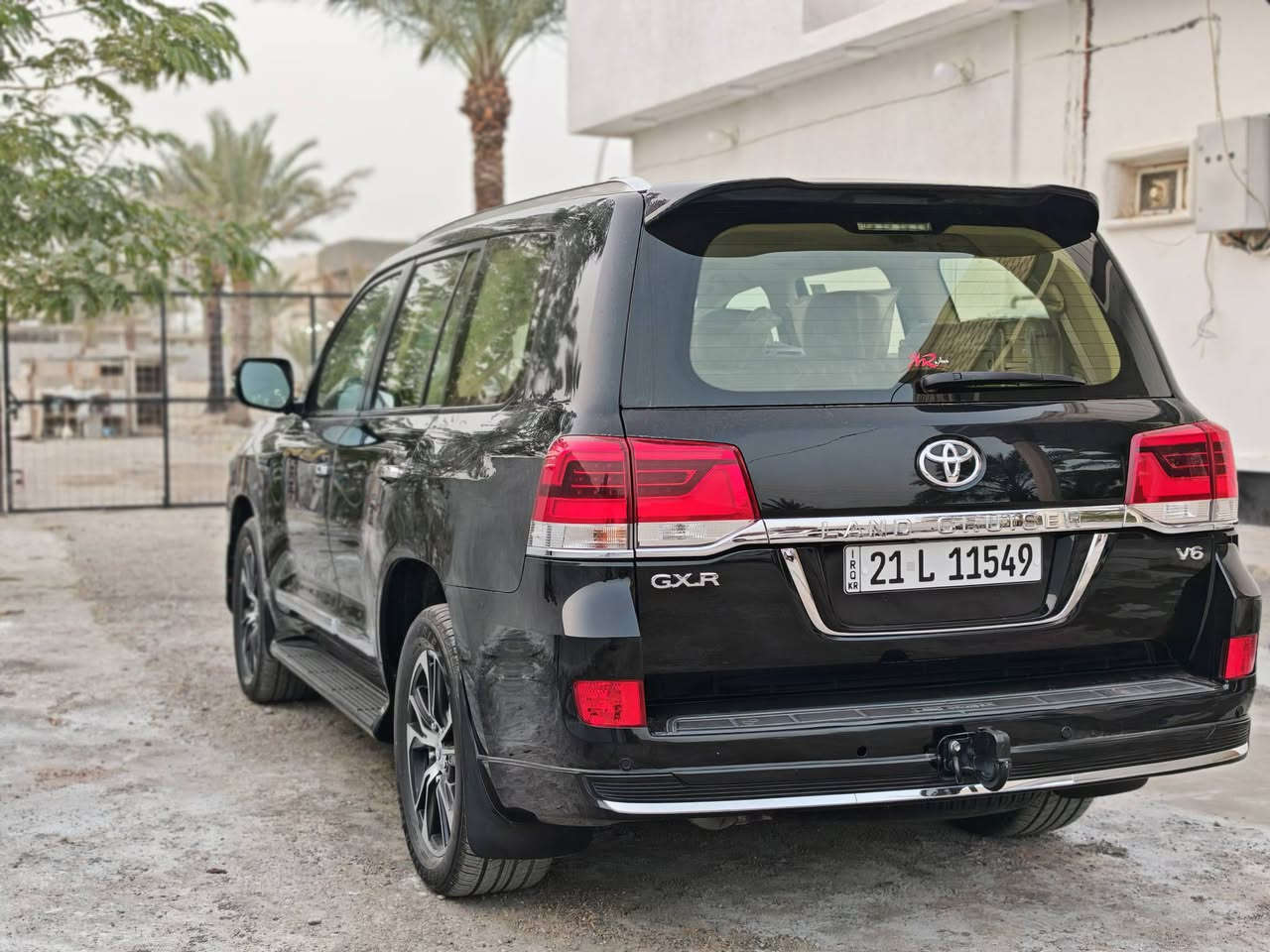 للبيع 
لاندكروز  2017
لون اسود
ساز اصلي 
مكفولة كفالة عامة

الون ابيض 

مواصفات 

ثلاجه

ماوس 2

طفايه 

بصمه تشغيل 

بصمه ابواب لمس 

فتحه سلايت  

زراكات 

جام تصعيد تنزيل بلبصمه 

مري شفط 

شاشة كبيره 

كامرات 

تحكمات كامله 

حساس امامي 

حساس خلفي 

اشارت ترحيب ابواب عند الفتح 

وباقي مواصفات  معروفه 

تخم تاير جديد

محرك وكير كفالة 

العنوان بغداد التاجي

للاستفسار : ***********
