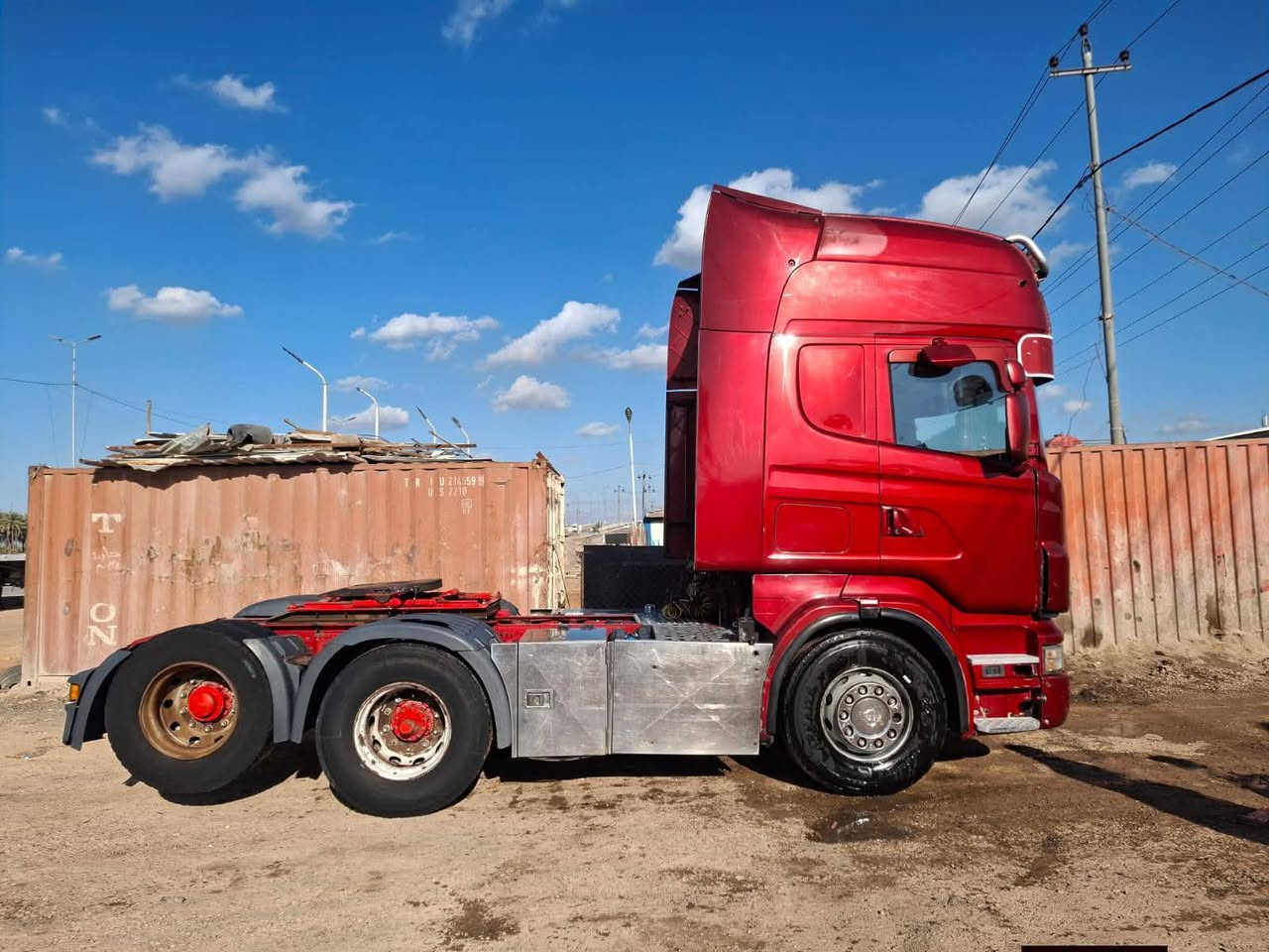 سكانيه للبيع موديل 2008تخم تاير كير3 3 مكينه 8 لاتنقيص ولاتبخير سنويه جديد مربوطه  افلات 4 دنكير مزوج ثلاجه رتايدر مكان السياره بابل المسيب ***********
