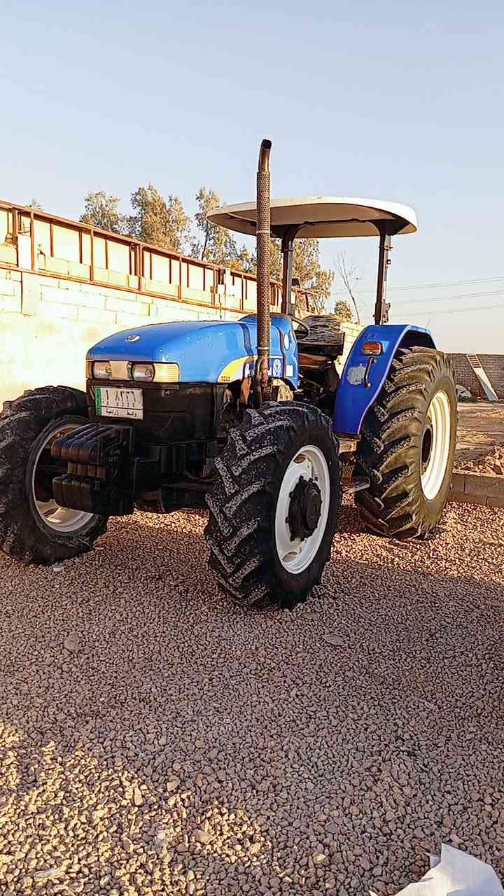 سلام عليكم للبيع مكينه نيهولند موديل 2012 مكينه جاهزه تحويل مباشره رقم واسط نكليزي مكينه كير اكسل جهاز رفع كله جاهز السعر وباقي تفاصيل عله رقم مكلف بلنشر ***********
