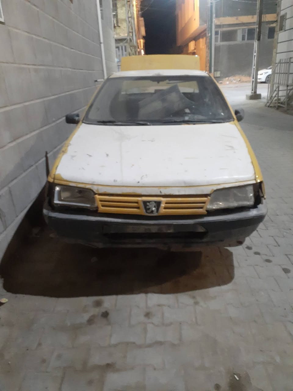 السلام عليكم اخوان بيجو روئ موديل 2009رقم نجف الانماني اصوليه شرط تحويل مباشرا حداديه حلوه كهربايات شغاله كيجات شغاله غرفته حلوه دشبول حلو باتري جديد تخم تاير جديد مطلوبه للهيئة على مشتري ***********هذا رقمي بي واستاب 24ساعه مفتوحه تحياتي الشراي مكان نجف سياره محور ونجي كربلائي  اكسن فالفو سعر 13ورقه وبيه مجال حق جيتك
