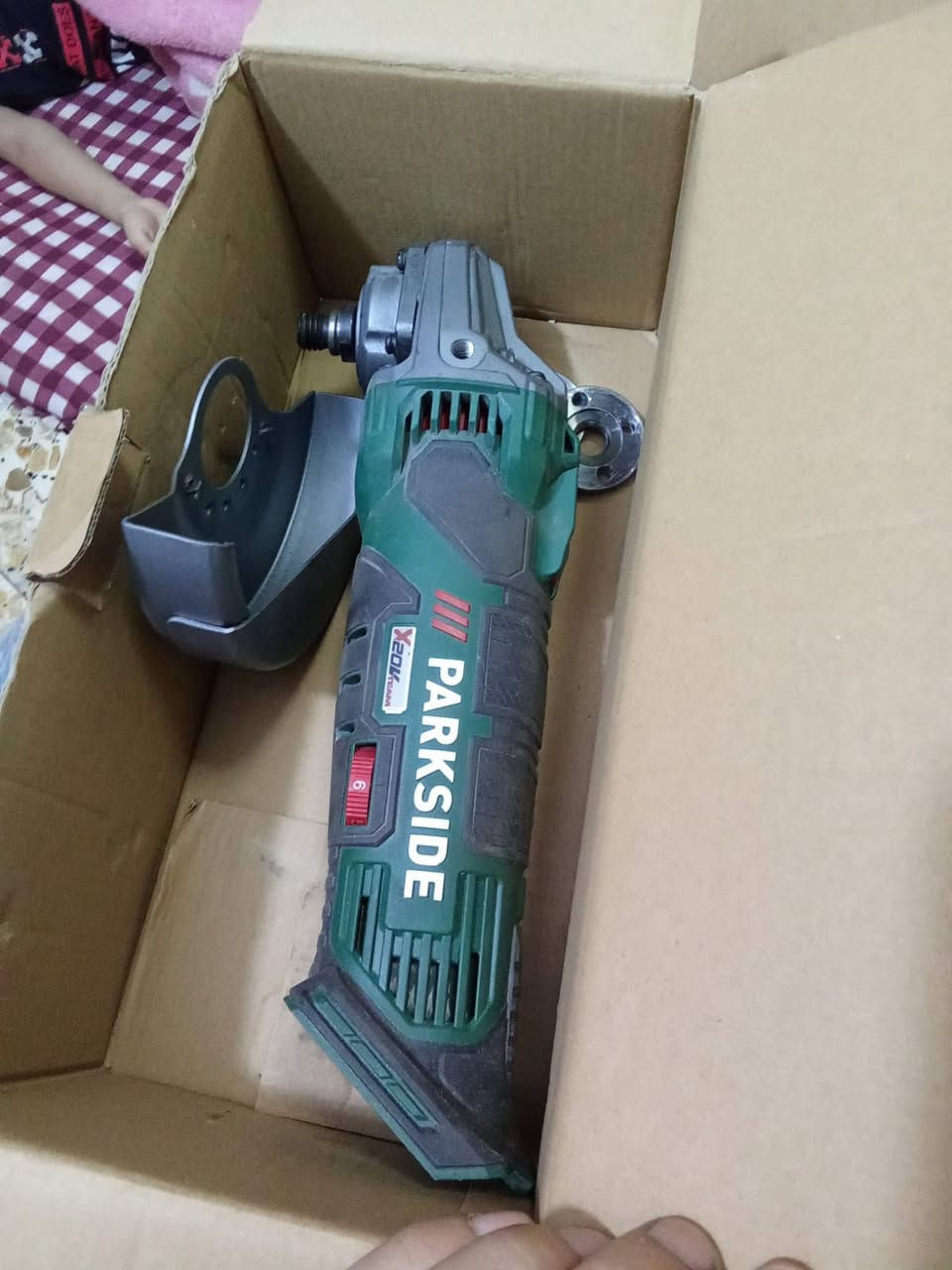 للبيع الي يفيدنة  وياهم شاحنة بدون بطاريات تعديل للمنشور الديل الهمر ب50 قفل الديل فتح وشد طوبة حديد ب40 كوسرة ب30 قفل الاجهزة ملاتي اشتغل بيهم وكلهم شغالات وع الفحص تواصل خاص او الاتصال 
***********
