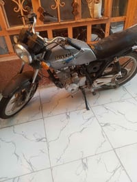 دايون • ٢٠١٥ • أوراق أصلية