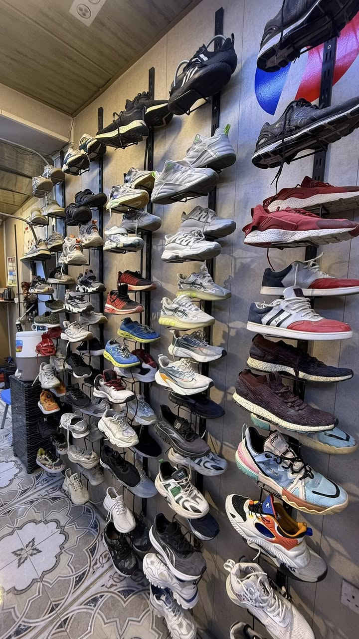 فقط ٨ الاف قطعتين ١٥ كل الاحذيه داخل المحل 
📍العنوان 
العمارة/ مجسر حي الحسين القديم السايد مقابل حلويات الحمداني 
متواجدين من بعد الفطور الى ١١ ونص ليلاً


**إذا كنت صاحب هذا الإعلان وتريد حذفه لأي سبب، رجاءا أرسل رسالة إلى الدعم الفني**