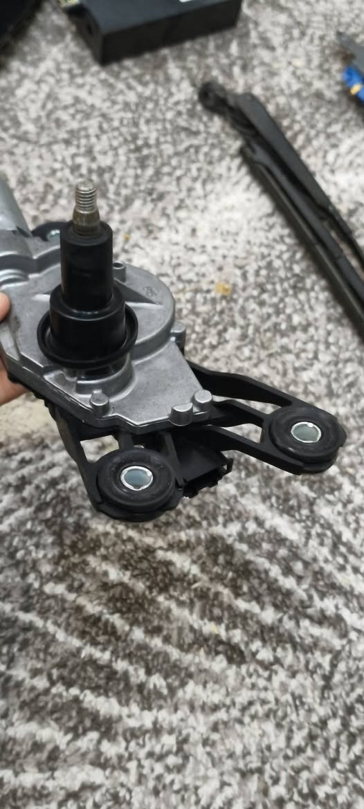 مانتۆڕی جامی دەرگای مارسیدس بۆ فرۆشتن بێ کێشە سعری ٦٥ هەزار و معاملە شوێن هەولێر أربيل, العراق


**إذا كنت صاحب هذا الإعلان وتريد حذفه لأي سبب، رجاءا أرسل رسالة إلى الدعم الفني**