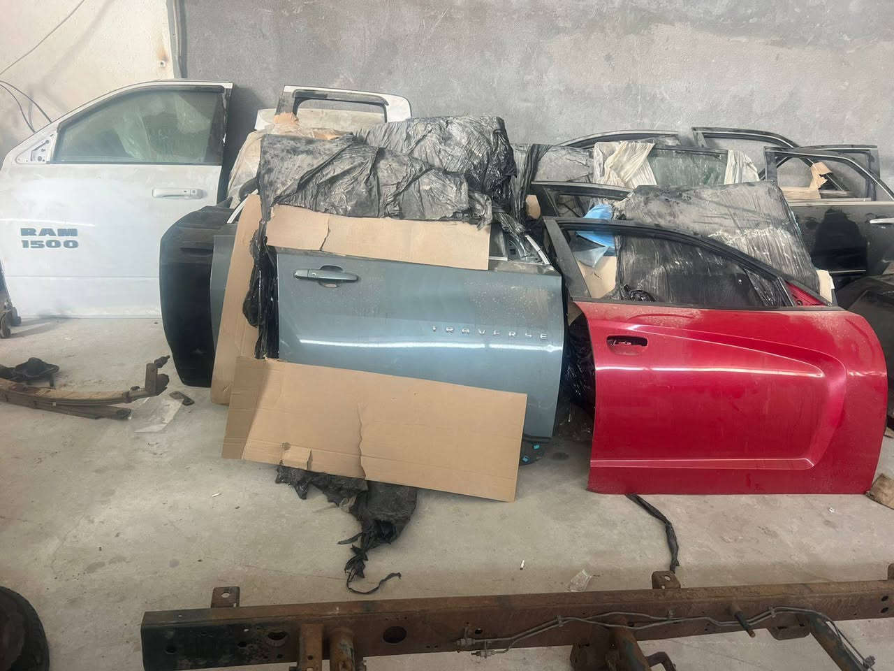 قطع غيار سيارات
امريكي-كوري
البصره حمدان
هاتف ***********
