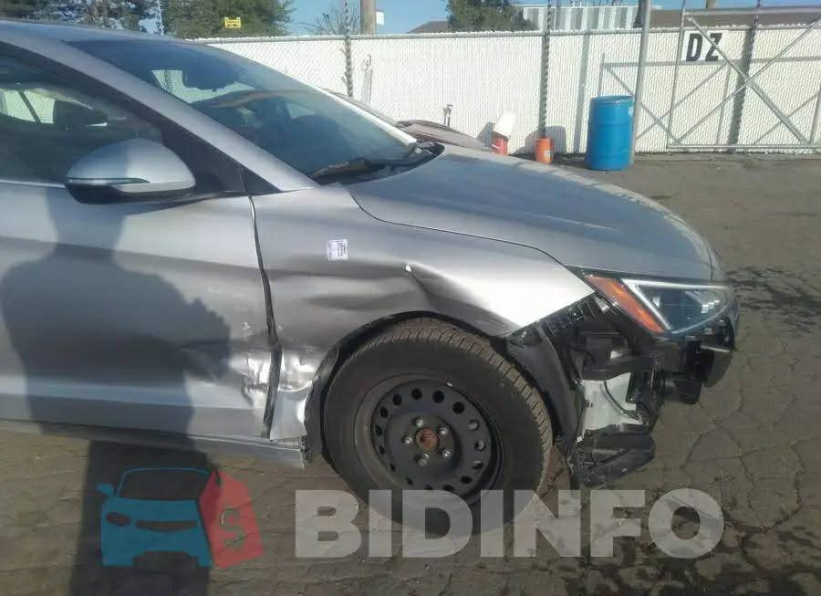 ⬅️النترا 2020
⬅️اللون سلفر
⬅️رقم اربيل جديد 
⬅️سنوية 2027
⬅️ماشية95 الف كيلو
⬅️وارد كندي
⬅️باسمي شرط التحويل
⬅️مكينة 20
⬅️سيارة فول 1/1 
⬅️صبغ جاملا وباب يمين 
⬅️ السعر 148 وبيها مجال/ او مراوس حسب القناعة
⬅️***********
