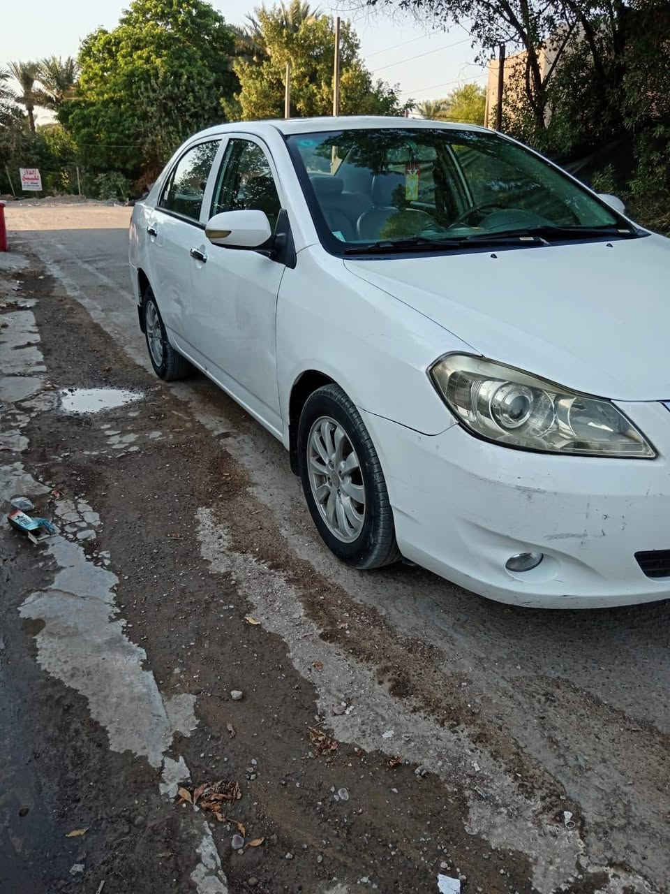 السلام عليكم للبيع بي واي دي ٢٠١٣ بغداد انكليزي الجديد سياره جاهزه مابيه اي نقص كير مكينه صدر أمامي خلفي تخم تاير تبريد ثلج تدفئه كشنات جلد بلاد داخل نظيف جدا سياره كلش نظيفه فتحه كهرباء شاشه وكامره خلفيه حساس خلفي تحكمات ستيرن اشاير بلمري رسائل ترحيب كير اوتو مكينه ١٨٠٠ مكان السياره حي العامل علسريع الملحانيه قرب مسبح الرافدين موبايل *********** أثير *********** السعر ٥٩ وبيه مجال حك الجيه تحويل ثاني يوم سونار ويه الصور
