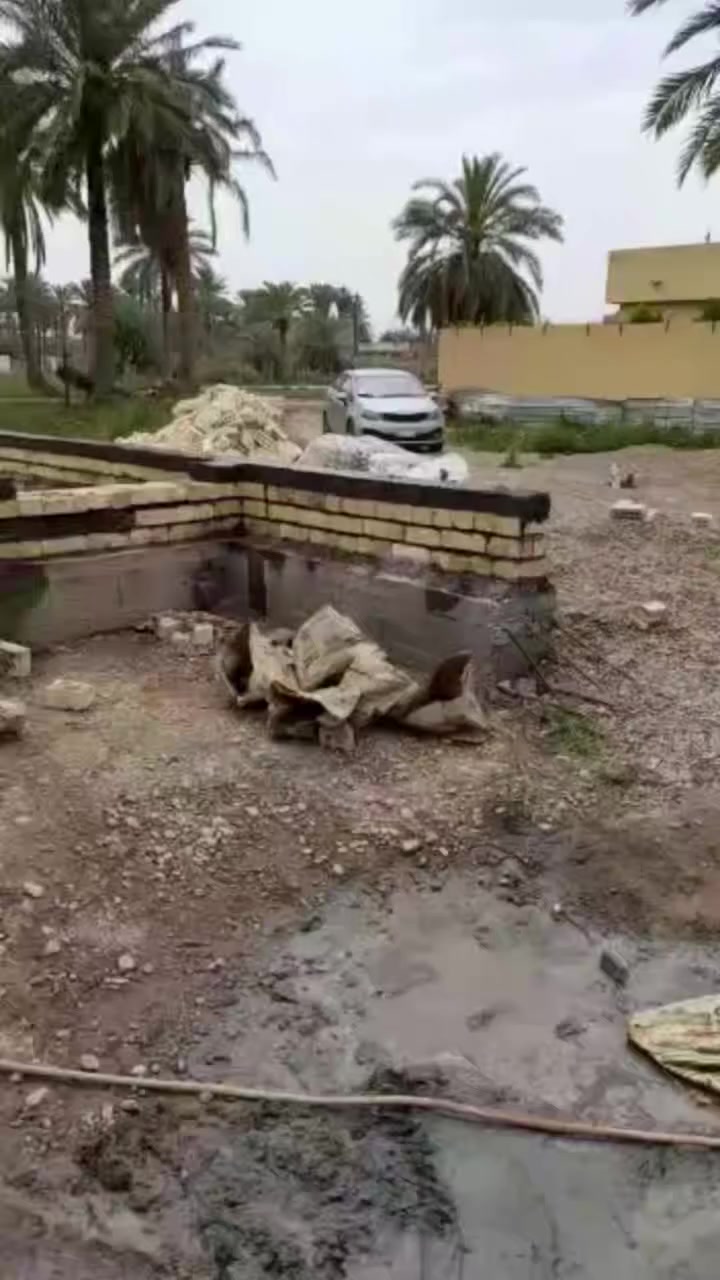 سلام عليكم قطعة ٢٠٠ متر بيهة اساس وبتلو بضهر منشأة نصر منطقة المنتزه منطقة  سكنية وخدمات تبليط ومي وكهرباء زراعي سند 25 الاتصال واتساب ***********
