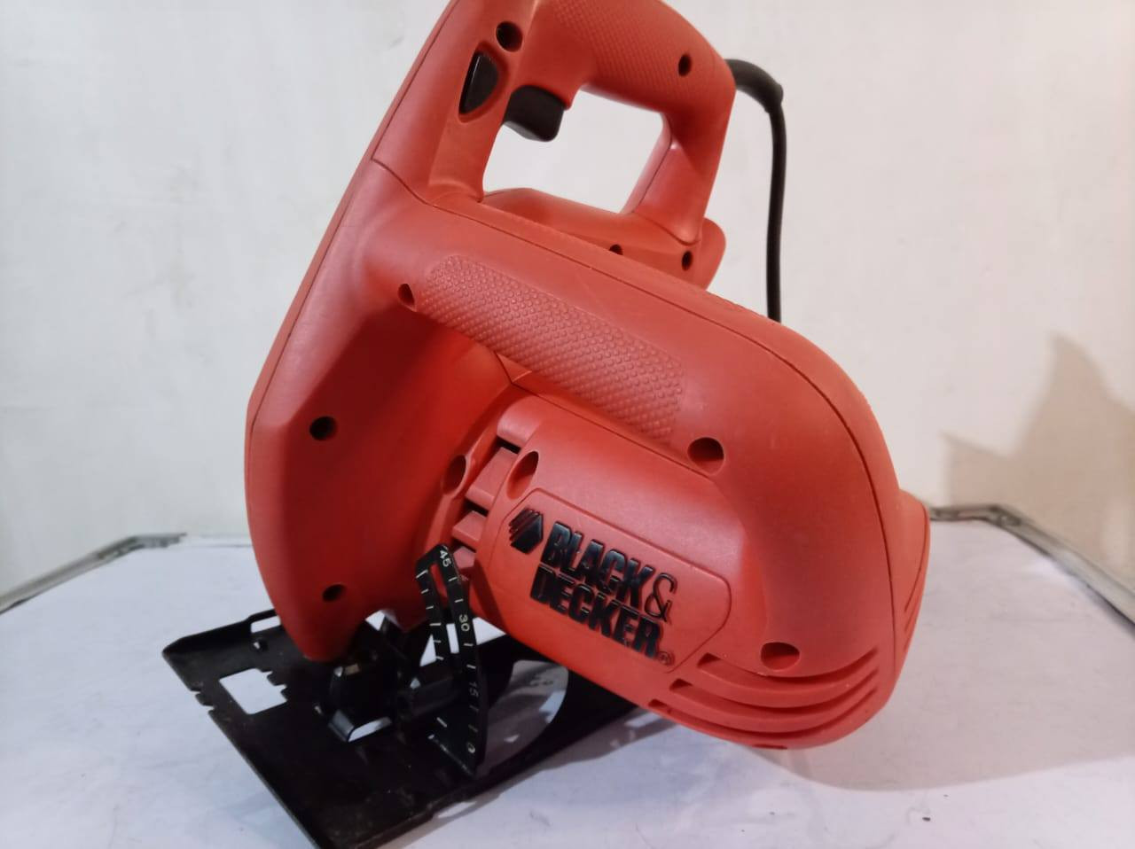 كتر قرصي كهرباء نظيف اصلي باله انكلترا الصنع بلاك اند ديكر انكليزي بريطاني شرح داخل الفيديو 👇


**إذا كنت صاحب هذا الإعلان وتريد حذفه لأي سبب، رجاءا أرسل رسالة إلى الدعم الفني**