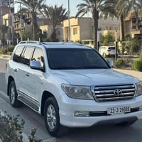 لاندكروز 2011  فول مواصفات ماعدا كشنات مخمل  مكينة V6 العداد 250 مشي ح...