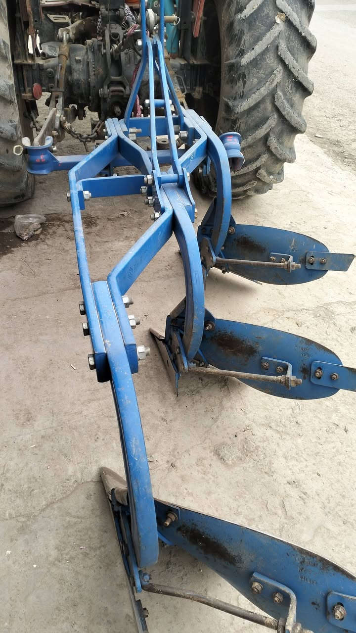 ئەم سێگاسنە مەچەکە بۆ فرۆشتن لەچەمچەماڵە پاکوو بێ عیبە ژمارەی خاوەنی( ***********)سعری 11$گڵایه
(***********)
