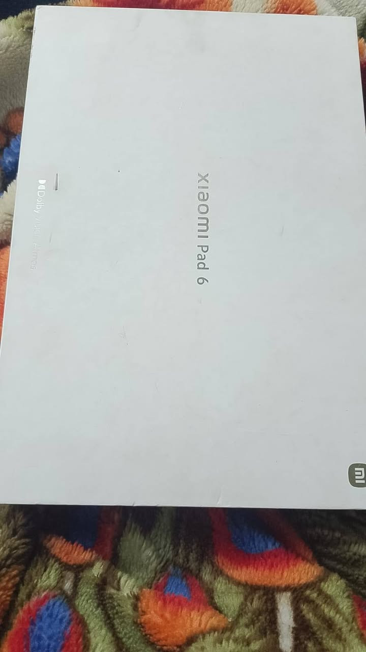 هذا جهاز Xiaomi Pad 6، ذاكره 128
• 11 إنش
 • دقة 2880×1800 (2.8K)
 • معدل تحديث 144Hz
 • Dolby Vision + HDR10
 • سطوع عالي تقريباً 550 nits

⚙️ المعالج والأداء
 • Snapdragon 870
 • أداء قوي جداً للألعاب والدراسة والمونتاج الخفيف
 • نظام أندرويد مع واجهة MIUI Pad (حالياً HyperOS ببعض الإصدارات)
السعر 300وبيه مجال


**إذا كنت صاحب هذا الإعلان وتريد حذفه لأي سبب، رجاءا أرسل رسالة إلى الدعم الفني**