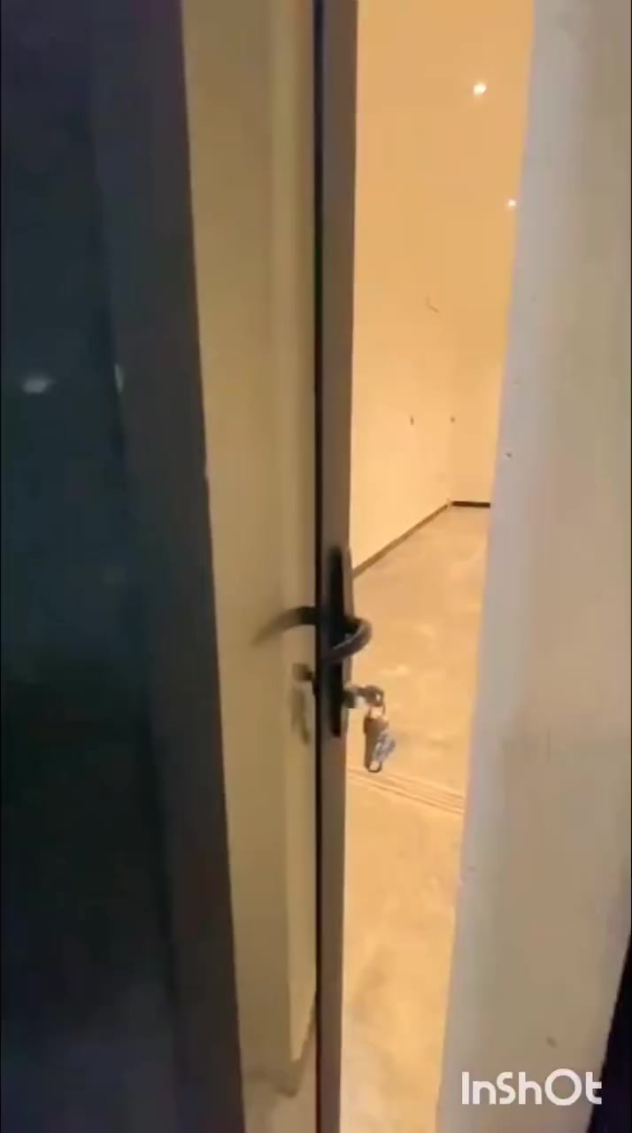 شقة ارضية للإيجار 

الموقع/الحارثية 

المساحه/145م

المواصفات 
طابق ارضي 
2غرف نوم (ماستر)
3حمام
صاله
مطبخ
معزولات 
بناء حديث درجة اولى 

سعر الأيجار/900$

الواجهة/***********
