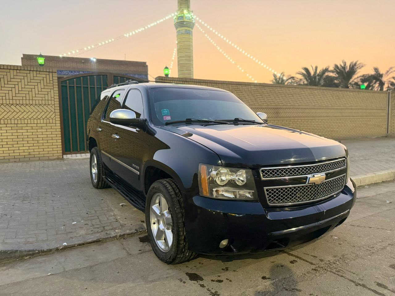 يالله 
للبيع تاهو مديل 2012 خليجية LTZ وكالة الغانم فول مواصفات حته ثلاجة بيهة كفاله كص صبغ ضربة تبديل السيارة جديدة كلش بعدهي بالكارتون مكان بصرة للاستفسار ***********
