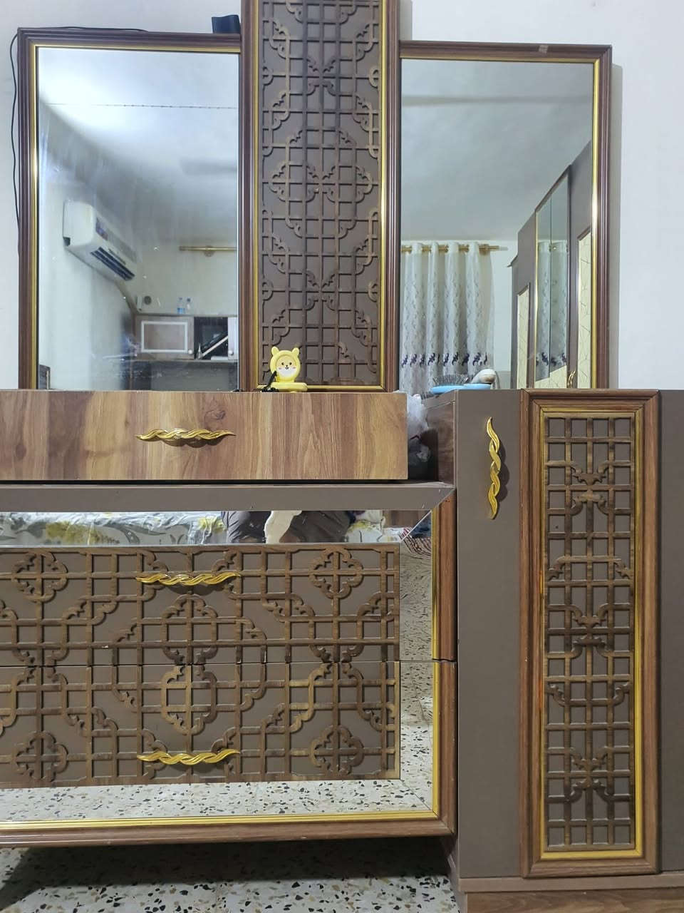 غرفه نوم  خمسه قطع مستعمله نظيفه مع  تخم سوكي   مع  سرير طفل  غير مستعمل  كلمن او سعره الخاص مفتوح مكلف بالنشر


**إذا كنت صاحب هذا الإعلان وتريد حذفه لأي سبب، رجاءا أرسل رسالة إلى الدعم الفني**