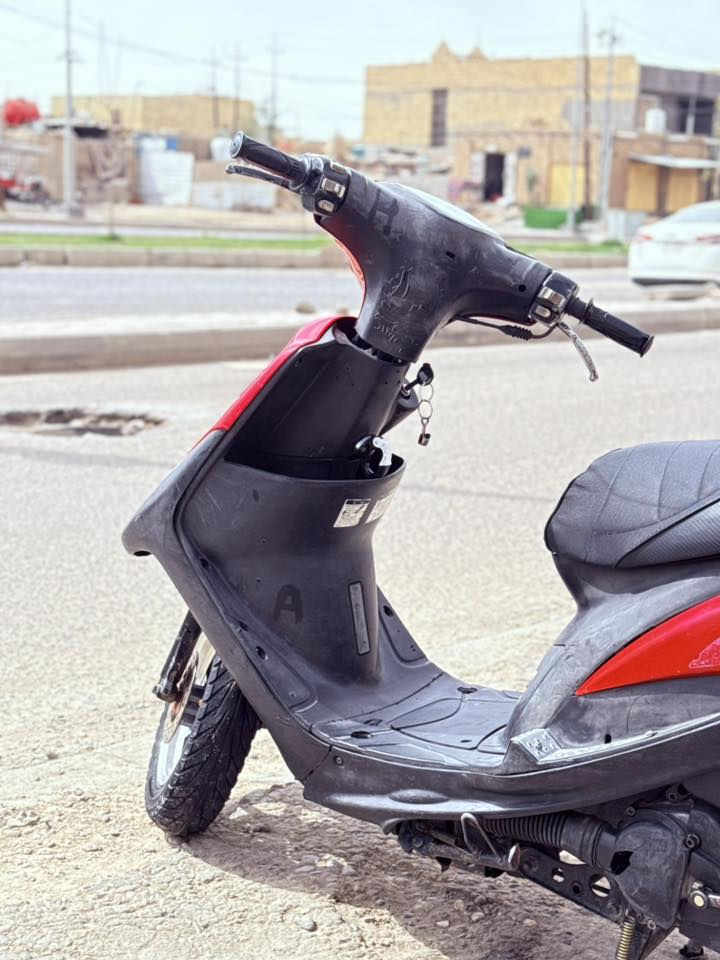 السلام عليكم
ماكس عدله صارلها شهرين من نازله من الرمبه دراجه مكفوله كفاله عامه اي نقص مابيها دراجه مامفتوحه بلاديه 49 شرط شلعه ومعدل ملاح فول سعرها مليون وبيها مجال بسيط.🩸
***********
وموجود ماسنجر
