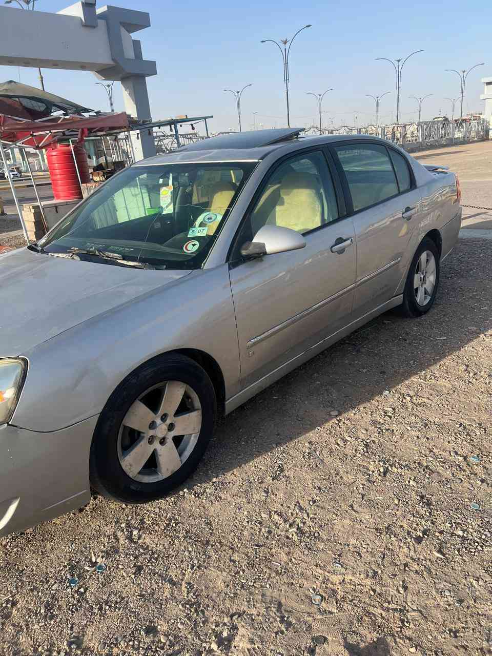 ماليبو 2006راعيه بلبصره يريد تحويل مابيه نقص بس تبريد وبيه مكانات صبغ حداديه نص عمر مكاني بصره سعر 40 وبيها مجال مكاني بصره امن داخلي رقمي ***********
