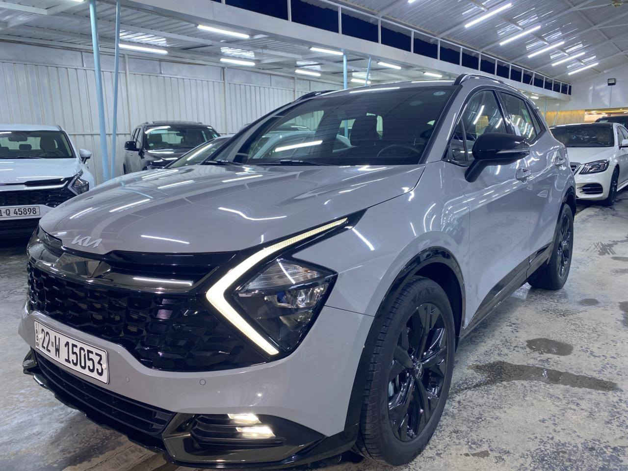 بسم الله الرحمن الرحيم 💎
للبيع كيا سبورتج 2025 خليجي بلاك ادشن (كفالة عامة عدا رصعتين بالقمارة )
 ماشيه 10000 km 
بصمة جنطة كهرباء داخل زيتوني جلد وكنتارا كشنات كهرباء وتدفئة شفتات ستيرن 
السعر ٢٤٣
📍بغداد الكريعات 
للاتصال ***********
