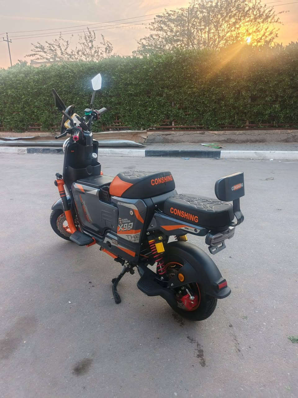 سلام عليكم
دراجة شحن X900GT للبيع 
بوكس 
موديل 2025
مكفولة من كلشي 
بصمتين وسويجين 
اشاير لايت عالي ناصي 
شاشه عداد ذكيه 
نشرات 
هورن 
انذار سرقة 
قفل ستيرن 
ملف 2000واط
✨✨ علماً أن الدراجه 6بطاريات✨✨
بطاريات مكفولة 
البطاريه 33 
وبيها بعد هواي مواصفات 
6بطاريات والشاحنه مال 6بطاريات 
علماً انه مكلف بلنشر 
رقم راعيها ***********
مكانه جمعيات 
رايدها 625وبيها مجال
