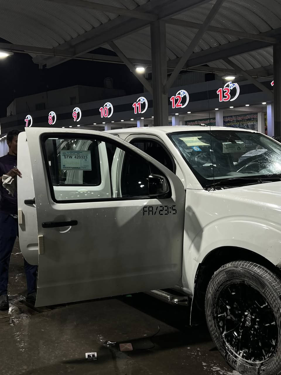 سلام عليكم نيسان فونتيره أمريكي 2018 رقم بصره رقم جديد دولي باسمي تحويل ثاني يوم سياره ضرره باب خلفي مصلح سياره 4x4 مكينه 4000 كير اوتماتيك سياره جديد ما شالله دوخل جديد كير ومكينه كفاله ما ماشيه85 الف الفور ويل ملغي حداده جديده تايرات تخدم تايرات جداد تبريد وتدفاء بل كراسي 5 راكب اكو ملاحضات زغيره عله البدي موقع سياره معقل رقم
الهاتف ***********
السعر 150 وبيه مجال
