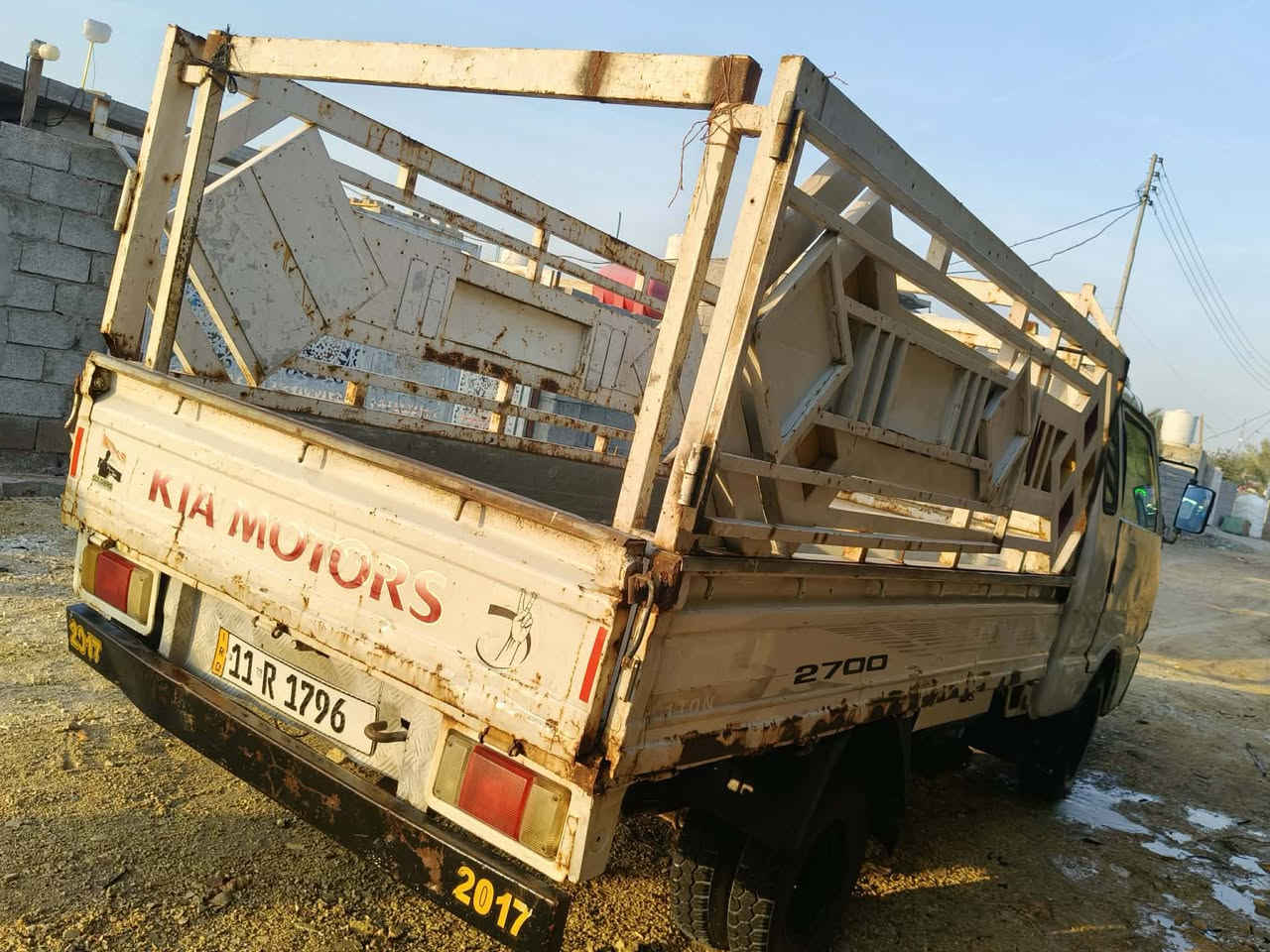 سلام عليكم كيه بنكو 95 مكينه كير شاصي رقم شاصي مكفولات سبعه جنكال بسمي رقم نكليزي هزه جديده تخم تاير جديد كهربائيت كله شغاله سعره 52 وبيه مجال مكاني بغداد نهروان
شراي اتصل ***********
